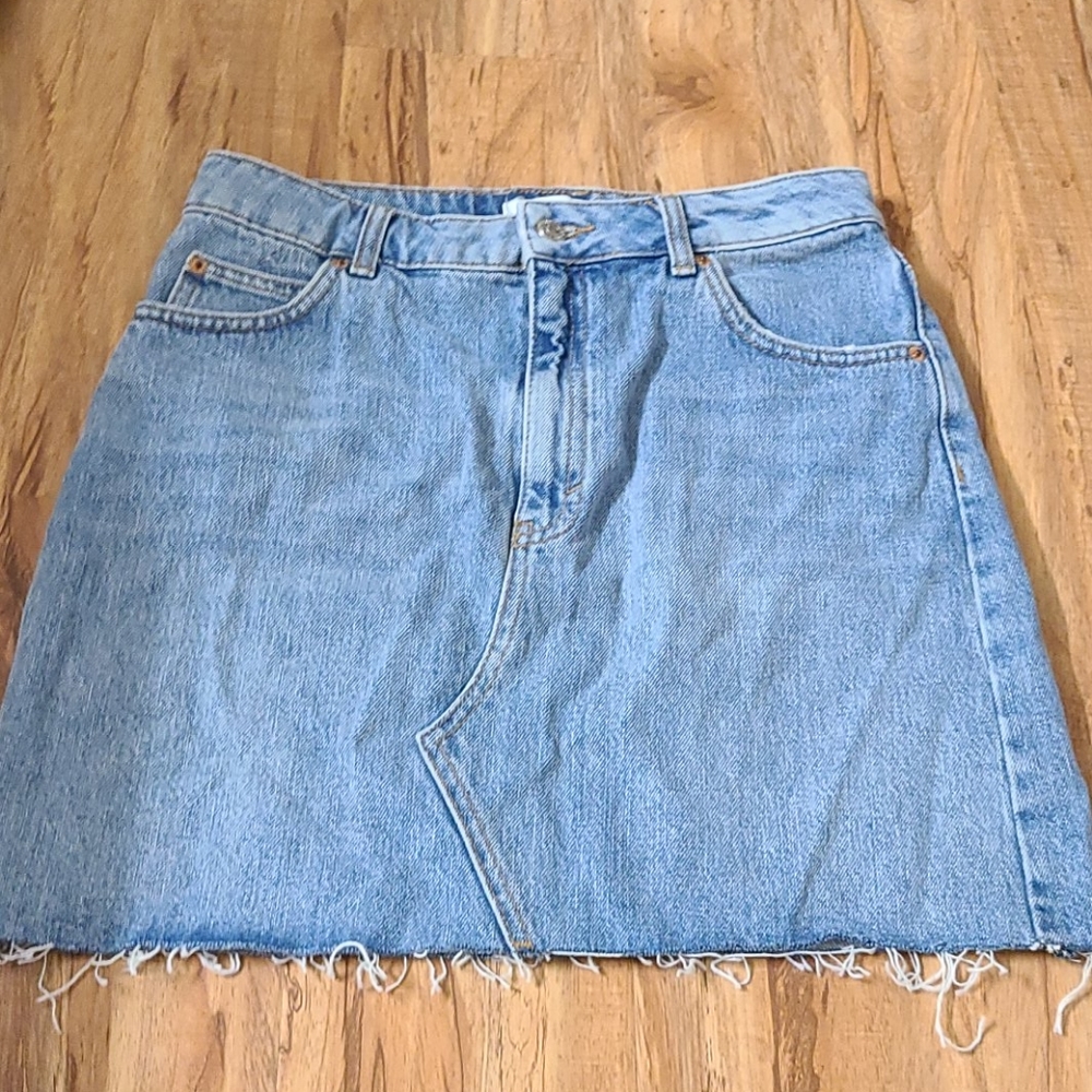 Topshop Denim Fray Skirt Size 6